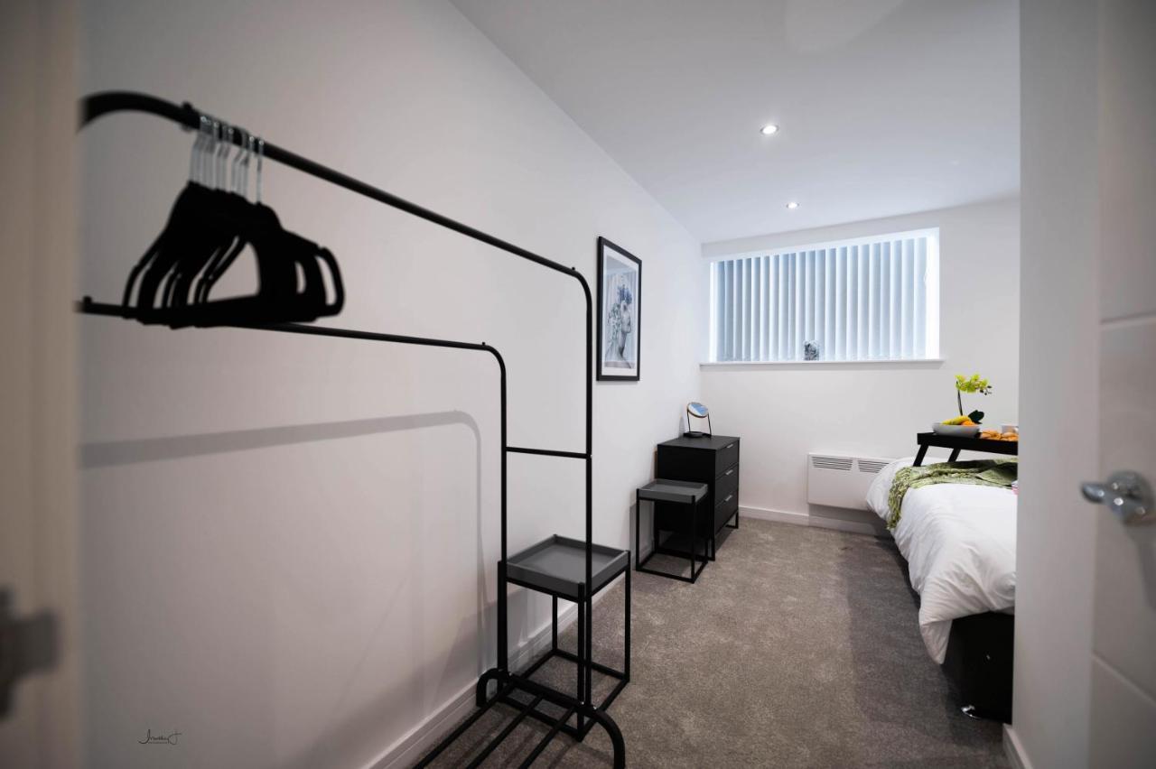 Charles Alexander Short Stay - Windmill House Apartments Литам-Сент-Эннс Экстерьер фото