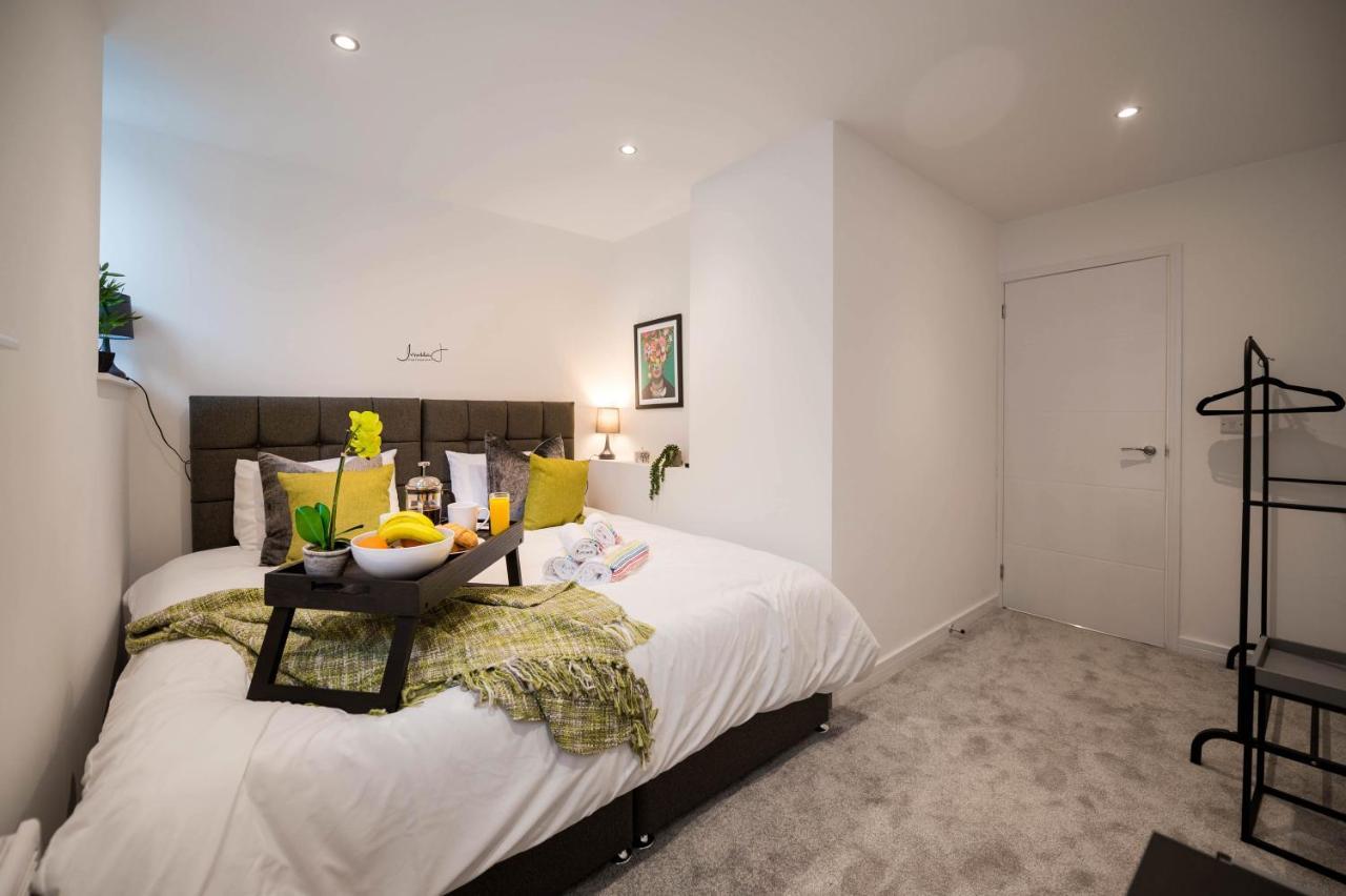 Charles Alexander Short Stay - Windmill House Apartments Литам-Сент-Эннс Экстерьер фото