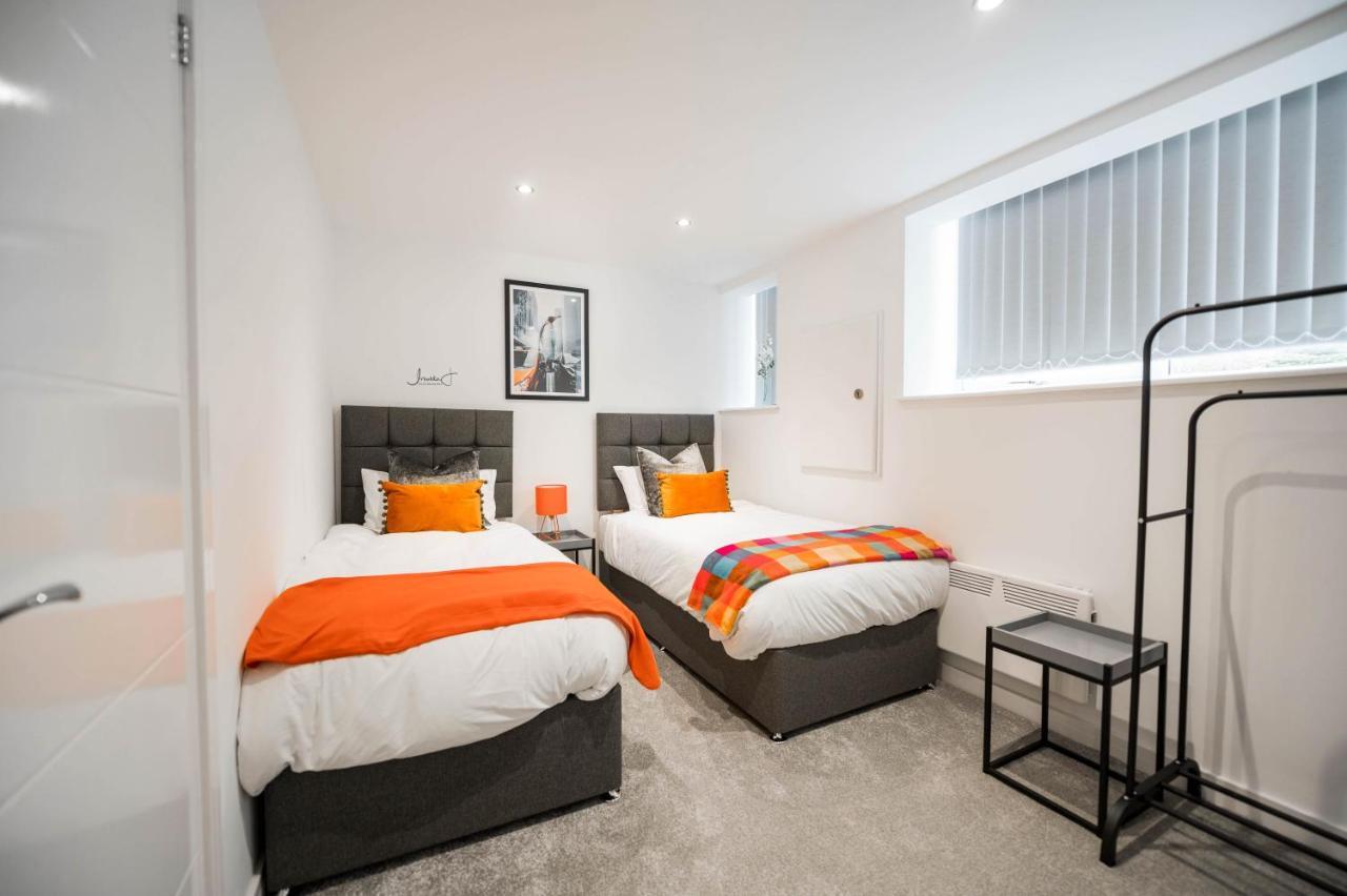 Charles Alexander Short Stay - Windmill House Apartments Литам-Сент-Эннс Экстерьер фото
